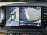 インテリジェント アラウンドビューモニター。上空から見下ろしている様な映像をモニターへ映し出し、スムーズな駐車をサポートします。さらに障害物検知センサー反応すると、警告表示、警告音により注意を促します