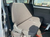 キッズスペースを完備しております。衛生面にも配慮し、目の届きやすい場所に設置しておりますので、安心してご商談いただけます。