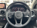 Q2 30 TFSI スポーツ 4WD 本革シート