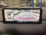 360°ビューモニターでは前後左右4つのカメラ映像をさまざまな走行状況に応じて切り替えてセンターディスプレイに表示することで、駐車時や狭い道でのすれ違い時、見通しの悪い交差点進入時でも安心感を高めます