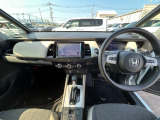 【インパネ】手が届きやすく、どなたでも運転しやすいです。シンプルで使いやすい設計!