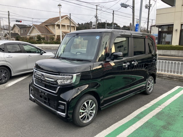 N-BOXカスタム L 4WD 