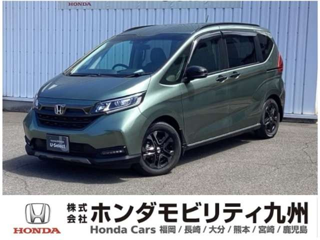 フリード 1.5 クロスター ブラックスタイル 