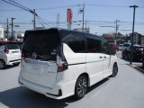 セレナ 1.2 e-POWER ハイウェイスター V 