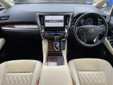 アルファード ハイブリッド 2.5 X E-Four 4WD 