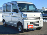 新車と同様の保証(有料)がつけられます。また各地域の店舗に最新の大型整備工場とプロメカニックが常駐しておりアフターメンテナンスもお任せください。