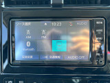 純正SDナビ☆ 地デジTV(走行中映りません)や、Bluetooth接続、フロントAUX接続が可能♪ お手持ちのスマホと接続してお気に入りの音楽でドライブをお楽しみ下さいませ♪ CDは録音もできます!