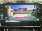 ◆駐車するときにバックガイドモニターを見ながら安心して駐車することが出来ます◆