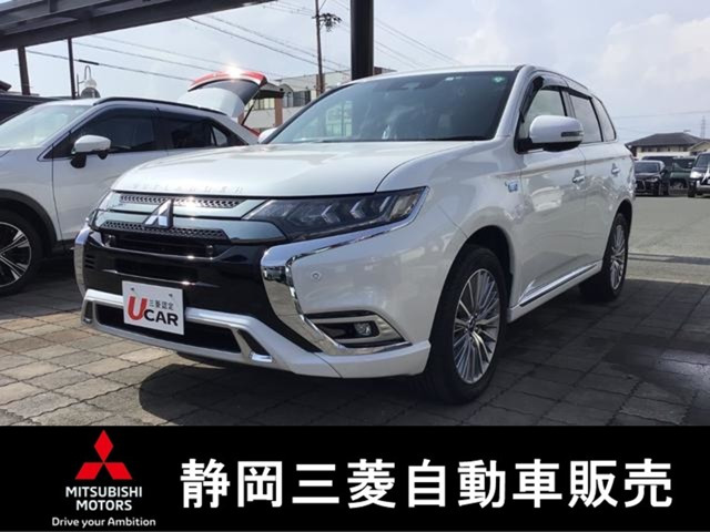 アウトランダーPHEV 2.4 G プレミアムパッケージ 4WD 