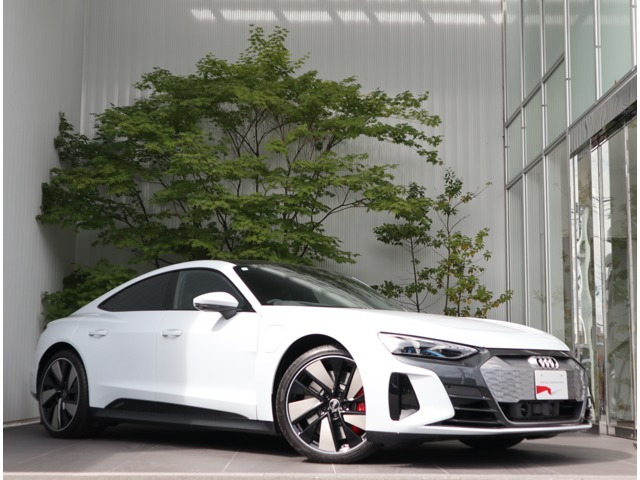 e-tron GT クワトロ 4WD 