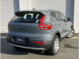 XC40 T4 AWD モメンタム 4WD 