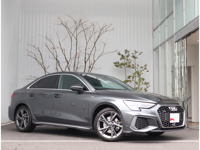 A3セダン  40 TFSI クワトロ Sライン 4WD