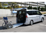 セレナ 2.0 X チェアキャブ スロープタイプ 車いす2名仕様 
