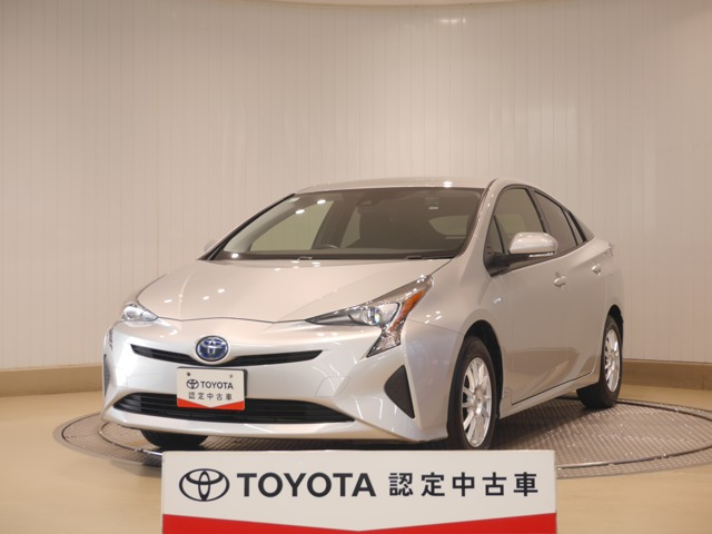 プリウス 1.8 S E-Four 4WD 