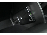 ETC車載器です。 高速・有料道路の料金をキャッシュレス、スムーズに通過できます。 ※サンバイザー裏に装備