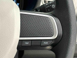 パワーモードと燃費重視のエコモードが選択できるDassist切り替えスイッチに加え、高速道路を快適に走行できる全車速追従機能付アダプティブクル-ズコントロ-ルスイッチが付いています(^^♪