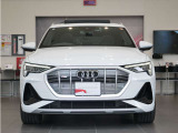 e-tron  55 クワトロ Sライン 4WD