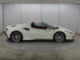 オートステージ幕張のストックは、ユーザー様からの厳選買取車両がメインとなります!無駄な中間コストを省き、お買い得プライスでご提供いたします。