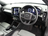 XC40 B4 AWD モメンタム 4WD 