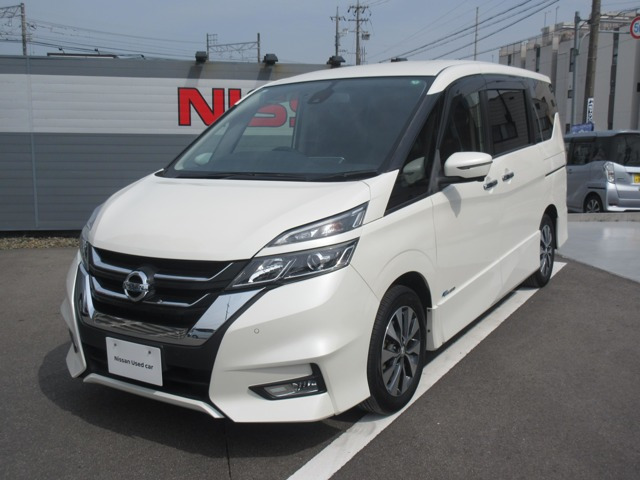 セレナ 2.0 ハイウェイスター 
