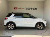 車両右側面からの写真になります。車をご覧になりたい時はお気軽に最寄りの店舗へご相談下さい。