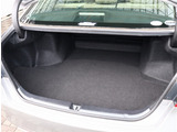 【車屋】として、長く車業界に従事した経験豊富なスタッフが多数在籍しております。