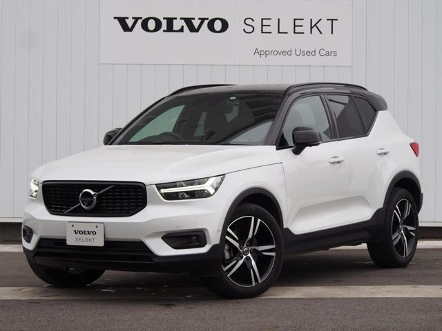 XC40 B4 AWD Rデザイン 4WD 