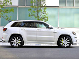 FORGIATO24in/SARONAフルエアロ/TYRANNOSリヤゲ-トアンダ-&アッパ-ウィングスポイラ-/KOOKSマフラ-/MOPARダウンサス/BLACK OPS AUTO WORKSボンネット/カ-ボン加工ステアリング/カ-ボン調NEW内装パネル/茶革