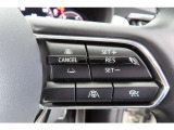 MRCC(マツダレーダークルーズコントロール)は先行車との車間を維持しながら追従走行を行い、長距離でのドライバー負担を軽減させてくれます。