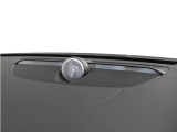 【Bowers&Wilkins】世界のオーディオファン垂涎のプレミアムサウンドシステムを搭載。コンサートホールのベストポジションに相当する音場空間を忠実に再現。乗る人すべてに驚きの音響体験を提供します