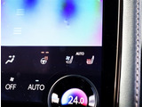『1台』のお車に対して、こだわって仕入れを行っております。オプション装備装着車となります!