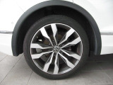 希少なTIGUAN TSI R-LINE 入荷しました!