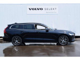 ◆サイド/流麗なプロポーションはVOLVO車の真骨頂。「美しいものと共にありたい」というオーナーの願いを満たします