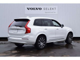 ◆バック/万が一を考え、安全性を重視する方に選ばれているVOLVO車。ドアを開閉するとその重み・厚みに驚くはず