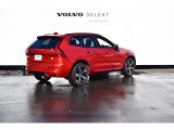 ◆バック/万が一を考え、安全性を重視する方に選ばれているVOLVO車。ドアを開閉するとその重み・厚みに驚くはず