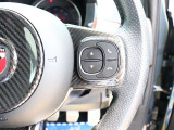 【車屋】として、長く車業界に従事した経験豊富なスタッフが多数在籍しております。