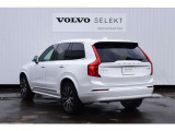 ◆バック/万が一を考え、安全性を重視する方に選ばれているVOLVO車。ドアを開閉するとその重み・厚みに驚くはず