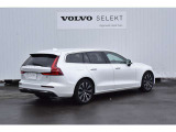 ◆バック/万が一を考え、安全性を重視する方に選ばれているVOLVO車。ドアを開閉するとその重み・厚みに驚くはず