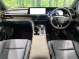 クラウンクロスオーバー 2.5 G レザー パッケージ E-Four 4WD 