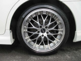 Aftermarket18インチAW *別画像の18インチAWかどちらかお選びいただけます!