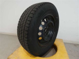 R4年式冬タイヤ195/65R15ブリヂストン製です。