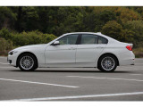 BMW 320dブルーパフォーマンス ラグジュアリー入庫しました!ディーゼルエンジン ナビ バックカメラ ETC レザーシート Bluetooth接続 装備充実の1台です!お気軽にお問い合わせください