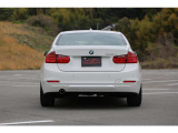 BMW 320dブルーパフォーマンス ラグジュアリー入庫しました!ディーゼルエンジン ナビ バックカメラ ETC レザーシート Bluetooth接続 装備充実の1台です!お気軽にお問い合わせください