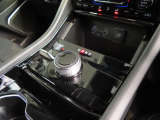 弊社では、ご納車してはじめてお客様とのお付き合いが始まるものと考えます。ご納車前の法定点検整備は最新鋭の設備を整えた併設の「Jeep認証工場」にて、正規ディーラークオリティにより実施致します。