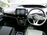 セレナ 1.2 e-POWER ハイウェイスター V 
