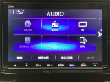 ナビゲーションはフルセグTV、インターナビ対応のGathers純正メモリーナビを搭載しています。Bluetoothオーディオ機能がありますので、スマートフォンなどの音楽も再生できます。