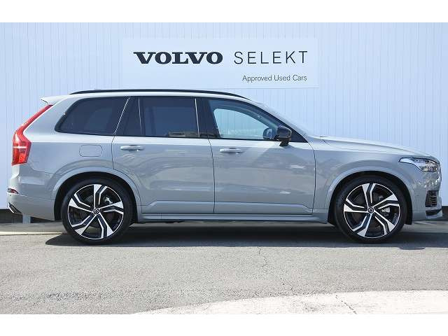 ボルボ XC90 ウルトラ T8 AWD プラグイン ハイブリッド 4WD の