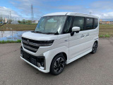 車両の品質管理は室内展示場を完備しておりますので、品質を保った状態の車両をご覧いただけます。