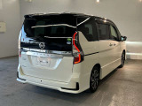 セレナ 2.0 ハイウェイスター V 