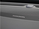 【harman/kardon】世界のオーディオファン垂涎のプレミアムサウンドシステムを搭載。原音に近い音場空間を忠実に再現。乗る人すべてに最良の音響体験を提供します。